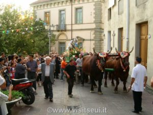 Partenza carro dalla Parrocchia